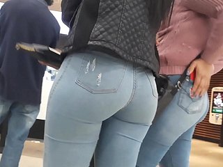 Morena bunda perfeita ई gostosa