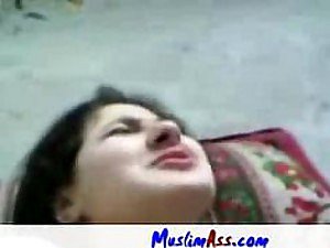 في سن المراهقة مفلس هواة العربية يحصل لها محلوق الهرة مارس الجنس وعلى jizzed