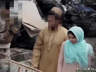 阿拉伯处女婚礼和继母裙带的继女girlplayfellow操作