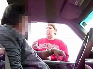 Motorista de caminhão piscar seu pau