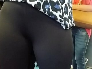 Groped the brush pussy in familiarize
