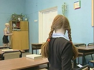Kız öğrenci 2: yeni gelen