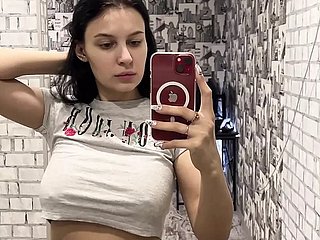 19yo colossal unpractised gut fright TikTok dance