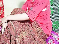 देसी गावर लद्दाकी को कुच पाता नाहि रहता है