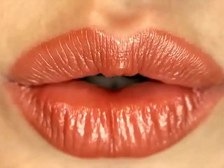 Naughty America -Cherie Devilleは若いコックをファックします