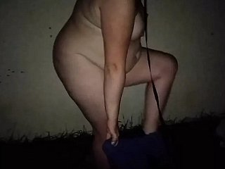 奴隷と主。夜。外。フルヌード