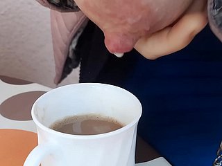 ¡Desayuno café con leche!
