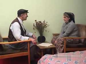 Ясли AMCA turbanli karisini sikiyor (Турецкий)