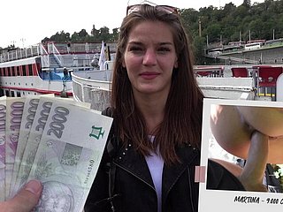 Czech Streets – Het meest onopvallende meisje ooit