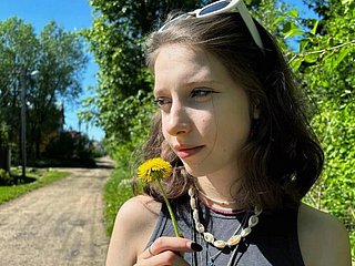 Met a Ukrainian schoolgirl girl on a catch street and fucked say no to on a catch same day