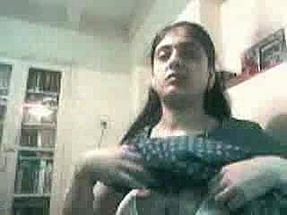 Convincing Indian Buckle Shagging Out of reach of Webcam - Kurb