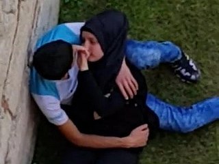arab jugendlich hijabi