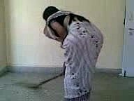 بنگلہ دیسی بیوی شہوانی، شہوت انگیز farting کے اکیلے گھر