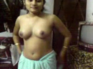Beauty Unprofessional Indian Chick
